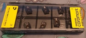 R390-11 T3 04M-PM 4340 Sandvik milling carbide insert R390-11T304M-PM 4340 - Picture 1 of 1