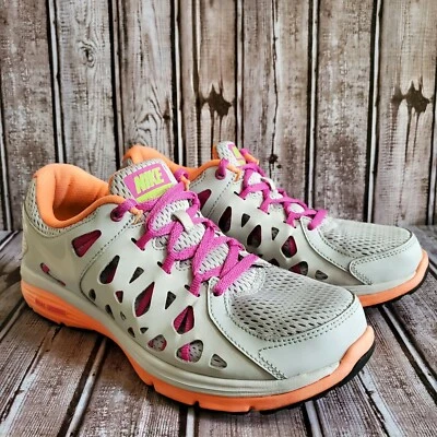 耐克女式 Dual Fusion Run 2 599564-003 灰色和粉红色跑步鞋 9.5 码 — 第 1/4 张图片