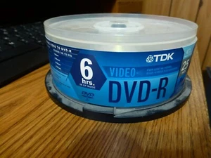 New TDK (22) Recordable DVD-R Discs 8X 4.7GB 1-6Hrs Spindle-Pack - Photo 1/1