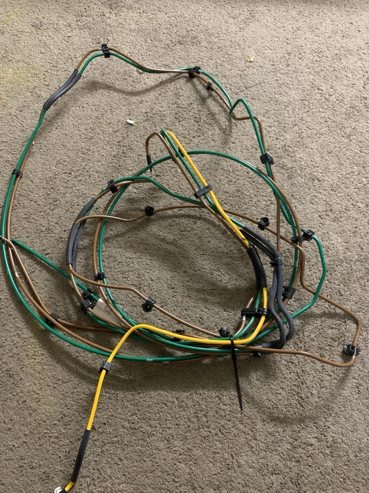 OEM 2012-2016 Tesla Model S air suspension primary lines assembly  1005904-00-B - Image 1 of 4