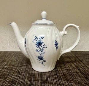 Noritake Craftone Teapot Floral Blue White Japan Vintage Ceramic 20cm Elegant - Picture 1 of 12