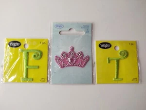 Wrights Crown Applique & Iron On Letters F T - Picture 1 of 7