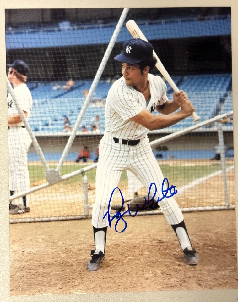 Roy White Autographed New York Yankees 8x10 Photo - Image 1 of 1