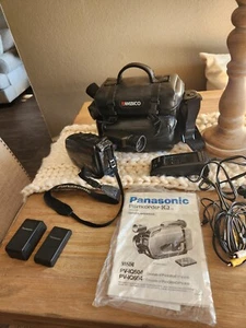 Panasonic Palmcorder IQ PV-IQ504 With Remote Camcorder Complete 2 Batteries - Picture 1 of 12