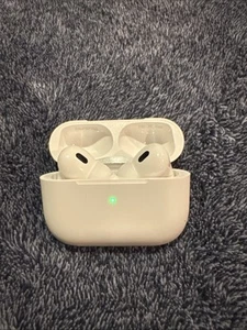Apple AirPods Pro 2nd Generation (USB‑C) - White - Photo 1 sur 7