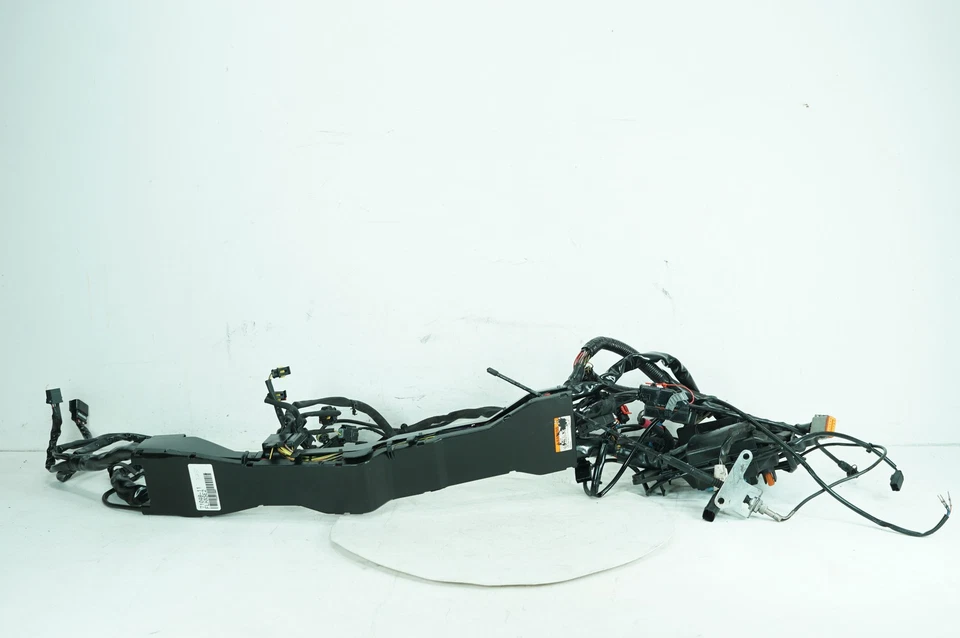 2011 Harley Touring CVO Street Glide Screamin OEM fio principal chicote de fios - Imagem 1 de 4