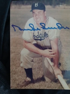 Baseball Hof Signature Cut Lot Aparicio,willie Mays Newspaper Pic Duke Snider - Image 1 of 4