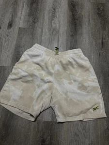 Reebok Men’s Sweats Shorts Size Medium - Tan Beige - Picture 1 of 6