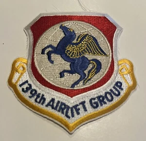 3 3/4” USAF 139th AIRLIFT GROUP SQUADRON PATCH INSIGNIA - Picture 1 of 2