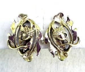 Vintage Acorn & Leaves Gold Tone Clip Earrings 1-1/8" - Picture 1 of 7