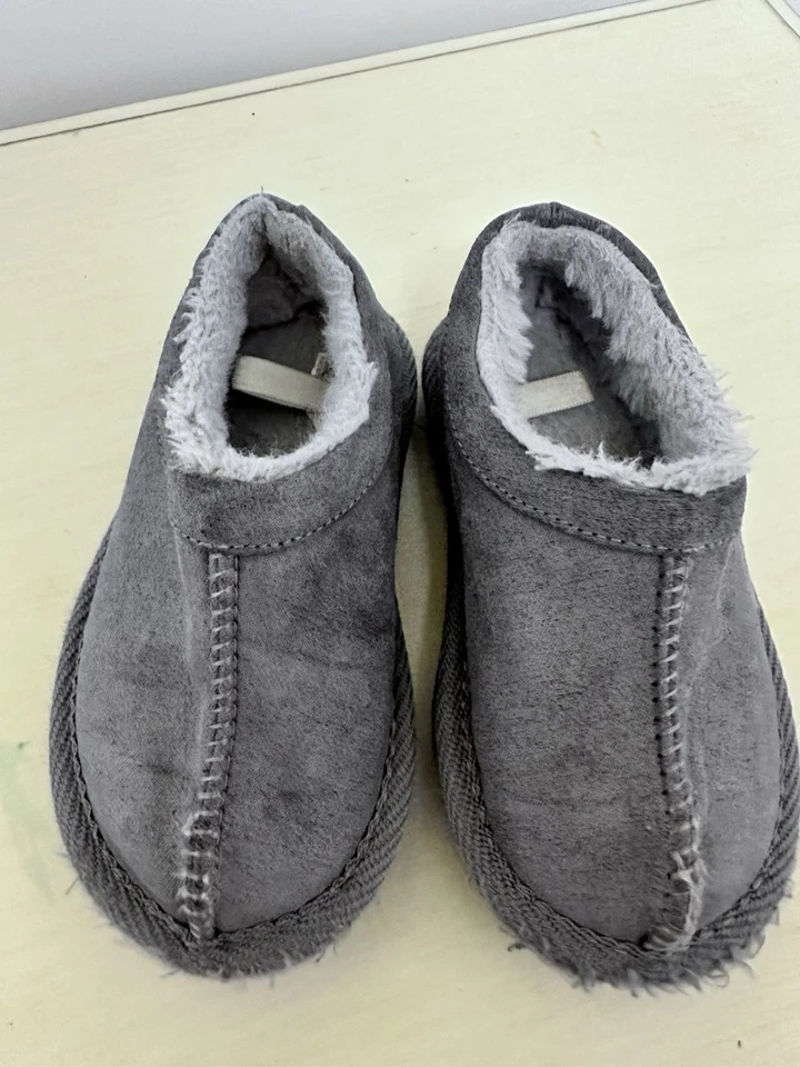 Zapatilla informal color gris para niños pequeños talla 7 zapatos muy bien hechos cálidos Foto 1 de 4