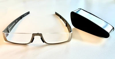 PORSCHE DESIGN® P8810 - Prämierte Faltlesebrille +1,50 dpt, exzellenter mit Etui - Bild 1 von 4