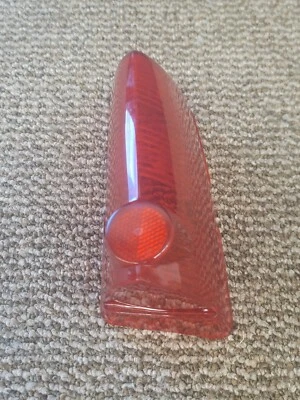 Pontiac Catalina Star Chief Bonneville Glo-Brite 3501 1963 luz trasera lente derecha Foto 1 de 4