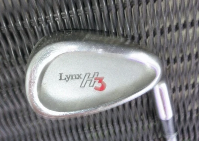 Lynx H3 RH Pitching Wedge ~ Lynx H3 Regular Flex Graphite Shaft ~ Lynx Grip - Image 1 of 4