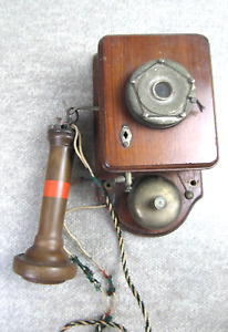 Altes, antikes Wandtelefon, United Telephone & Co.