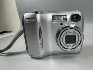 Nikon Coolpix 4100 Digital Camera – Tested, Turns On, Out of Memory, 4MP 3 - Picture 1 of 15
