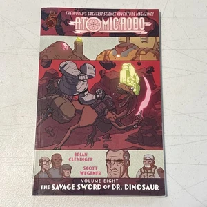 Atomic Robo Volume 8: The Savage Sword of Dr. Dinosaur, Clevinger, Brian, - Picture 1 of 7