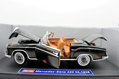 Modellino auto scala 1:18 Mercedes benz 220 SE diecast modellismo statico epoca - Immagine 1 di 4