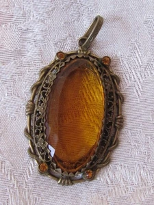 LARGE Vintage Art Deco Amber Czech Glass Pendant in Brass Filigree - Picture 1 of 3