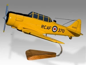 North American Harvard 370 RCAF Version 1 Wood Airplane Model Small Scale 1/48 - Picture 1 of 13