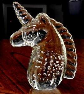 GORGEOUS VINTAGE 1970 RARE CLEAR CRYSTAL with BUBBLES HEAVY UNICORN PAPERWEIGHT - Picture 1 of 11