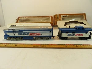 TYCO Shark Midnight Special Locomotive 1060 Caboose HO Scale NOT WORKING - Picture 1 of 16