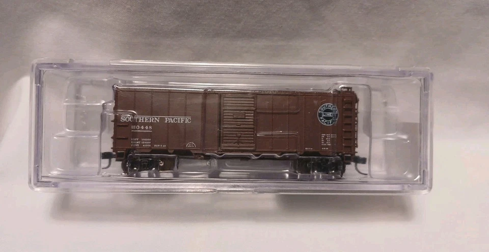 66013-25/60448 Southern Pacific Lines 12 Panel 40' Boxcar Intermountain N-scale - Image 1 of 4