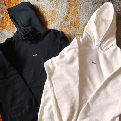 SUPREME FW22 UNDERLINE HOODED SWEATER BLACK WHITE - Image 1 of 3