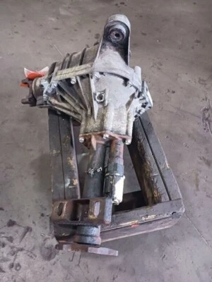 1999-2010 Silverado Sierra 2500 Front Differential Carrier Assembly 4.10 Rat Oem - Image 1 of 3