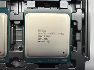 Intel Xeon E5-2670 V2 TEN Core processore server 2,50 GHz 8GT/s SR1A7 E5-2670V2 - Foto 1 di 3