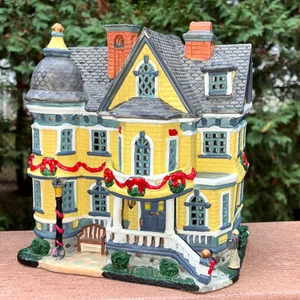 Casa iluminada victoriana Lemax Coventry Cove Christmas Village 2005 - Imagen 1 de 7