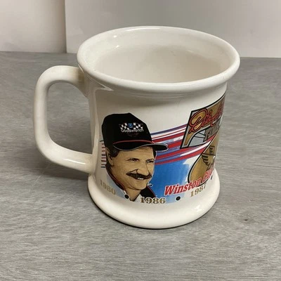 Copa Coleccionista Vintage Dale Earnhardt 7 veces Campeón - Copa Winston Foto 1 de 4