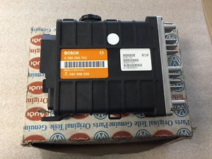 Original VW Motorsteuergerät Steuergerät 0280000743  030906026 NEU - Bild 1 von 1