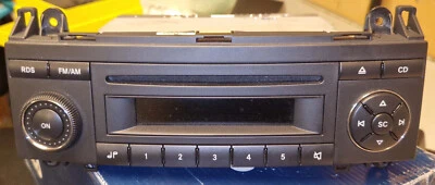 A1698702389001 AUTORADIO MERCEDES Classe A W169 3° Serie (2009) - Immagine 1 di 3