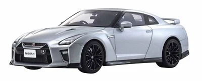 Kyosho Originale 1/18 Samurai Serie NISSAN GT-R 2020 Argento KSR18044S Resina - Immagine 1 di 4