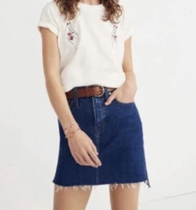 Distressed Mini Skirt Blue Denim Raw Fray Step Hem Size 28 NEW - Picture 1 of 9