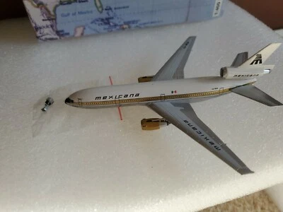 Aeroclassics Mexicana DC-10-15 1:400 ACXAMEW Nombres Popocatépetl XA-MEW Foto 1 de 4