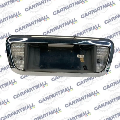 03-06 Lincoln Navigator Rear Trunk Lid License Light Plate Finish Panel Molding - Image 1 of 4
