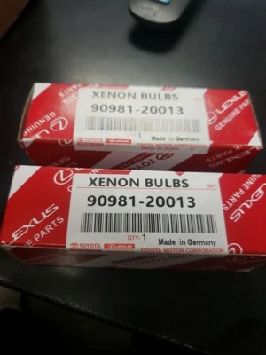 90981-20013 Toyota 2 OEM Genuino BOMBILLA PARA FARO Foto 1 de 4