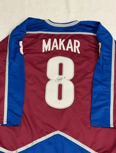 Camiseta deportiva de hockey firmada por Cale Makar Colorado Avalanche certificado de autenticidad - Imagen 1 de 8