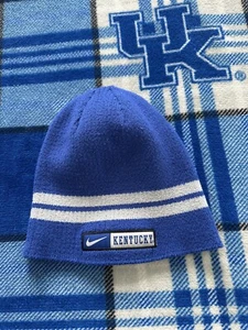 Nike Team Kentucky Wildcats berretto blu berretto Toque adulto Swoosh maglia OSFM - Foto 1 di 4