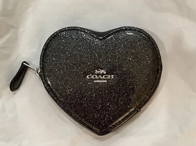 Coach Gunmetal Brillo Charol Corazón Estuche para Monedas Bolsa Cartera ¡NUEVO AGOTADO! Foto 1 de 4