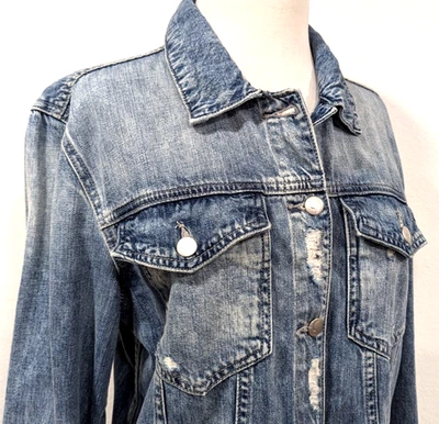 JOE'S JEANS Women's M The Relaxed Jacket in SHANGHAI Wash Distressed Trucker * - Image 1 of 4