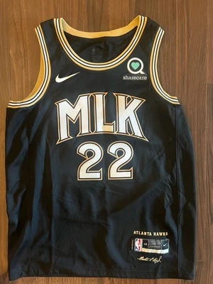 Camiseta masculina Atlanta Hawks Nike City Edition Swimgman 48 NBA Mlk Cam avermelhada em excelente estado usado - Imagem 1 de 4