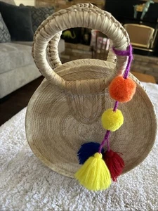 100% Authentic Colombian Wayuu Handmade Straw Iraca Palm Bag Multi Color Pompoms - Picture 1 of 4