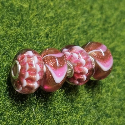 Cuarteto Trollbeads Rose Velvet Stardust Shimmer Swirl único en su clase Foto 1 de 4