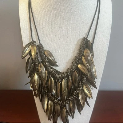 Collar Banana Republic Declaración Hoja Pesada Gruesa Joyería Vintage Retro Foto 1 de 4