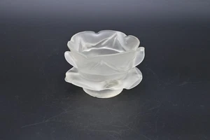Antique . Rare Art Deco Frosted Satin Art Glass Petal Flower Nymph Lamp Shade #1 - Picture 1 of 11