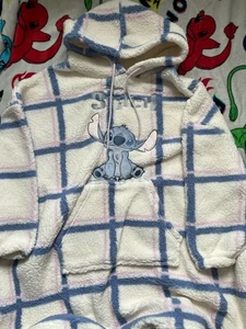 Disney Stitch Oversized Duvet Hoodie Snuggle Cosy Wear Lounge One Size BNWT - Picture 1 of 2