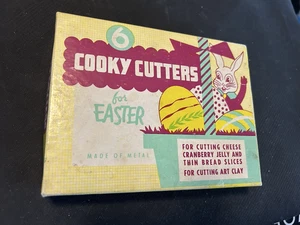 Vintage 1950s Metal Cooky Cutters for Easter Box Set of 6 Cookie Cutters! - Picture 1 of 4